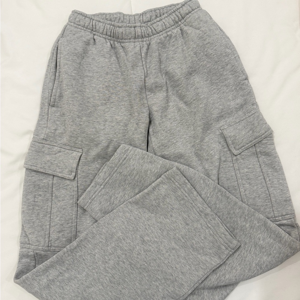 Aritzia Heather Gray Sweatfleece Joggers